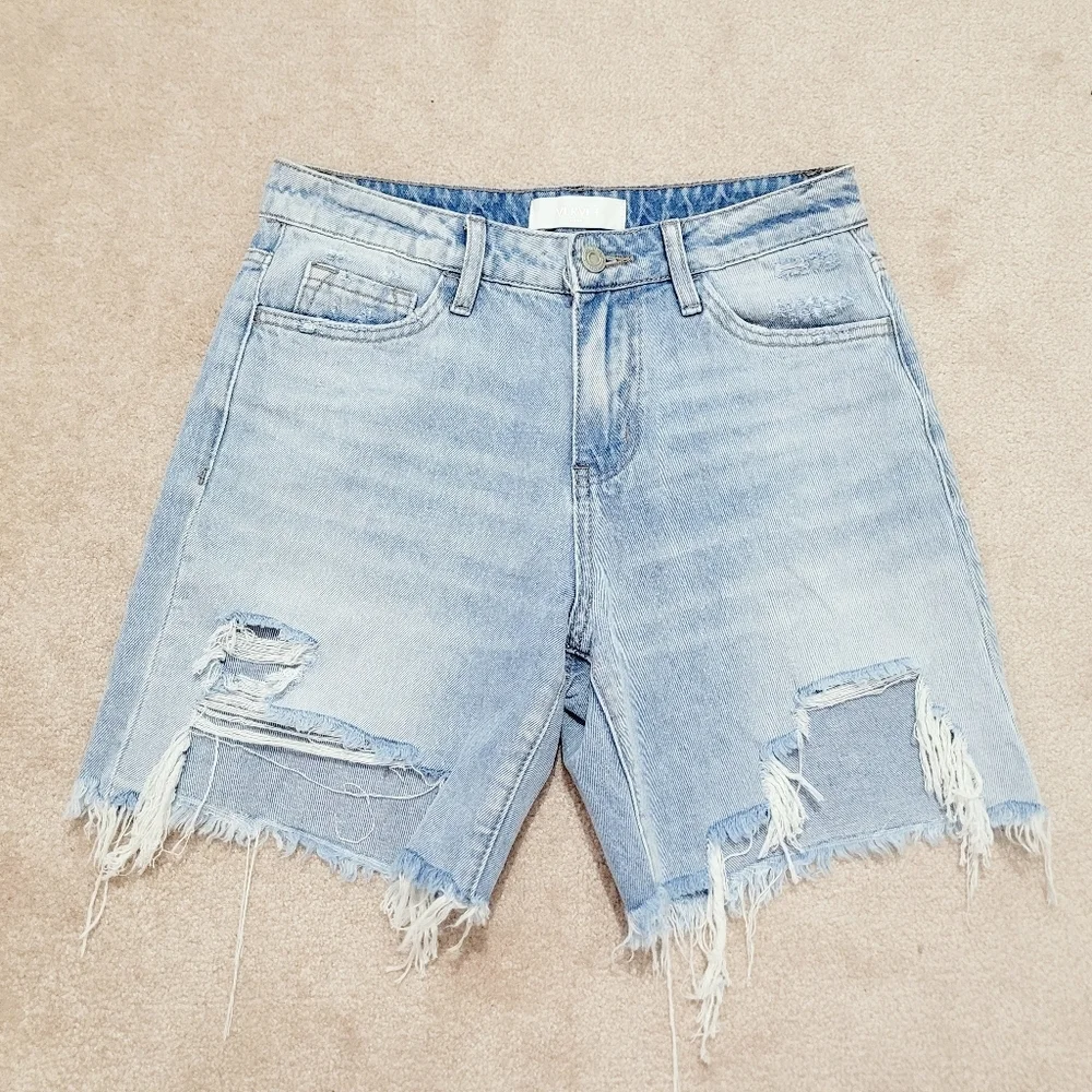 VERVET Women's Denim Jean Light Wash Shorts Distressed 100% Cotton Size Small - Picture 4 of 12